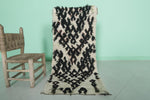 1.8 x 4.6 ft Moroccan Berber Rug | Small Black & White Diamond Pattern