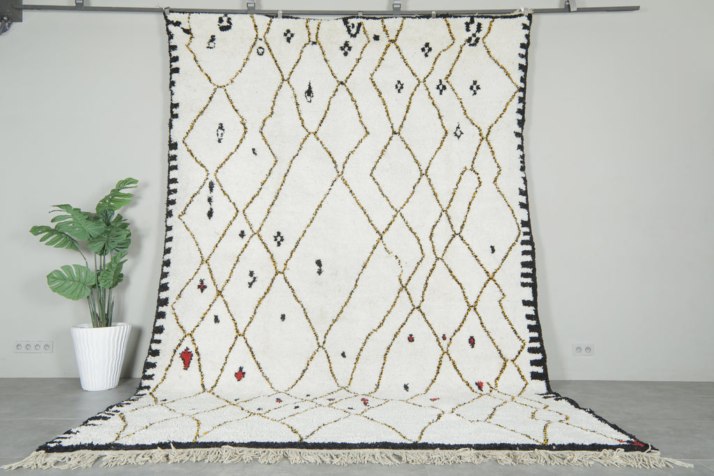White Moroccan rug with geometric design - 9.1 ft x 12.9 ft