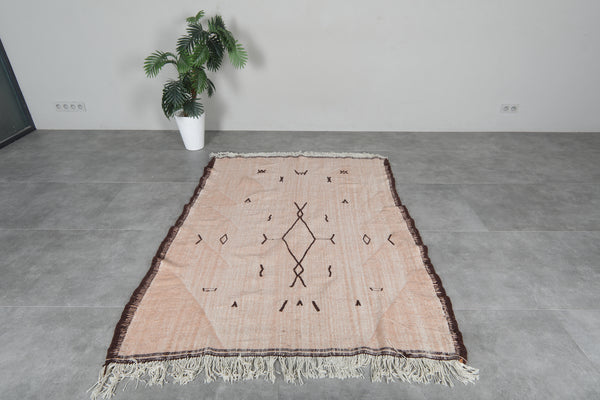 Flat-woven Moroccan Kilim Rug 4.6 x 6.2 ft