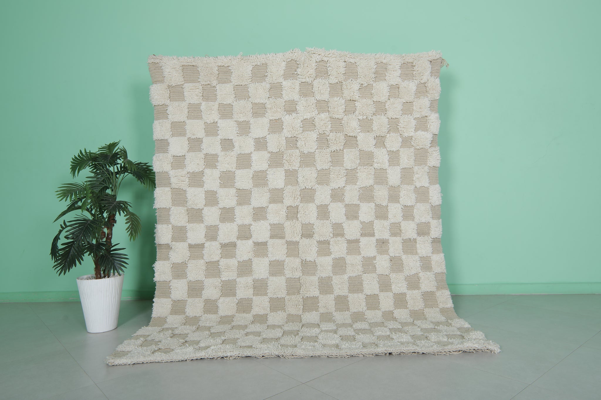5.9 X 7.5 FT Moroccan Checkered Wool Rug - Beige and Ivory – Beni ...