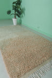 Moroccan wool rug  3.9 FT x 7.9 FT