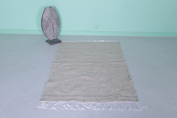 Natural Moroccan rug – Minimalist beige with fringe | 3.2 FT x 5 FT