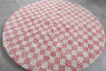 Round Moroccan Wool Rug - 5 ft | Pink & White Checkered Pattern