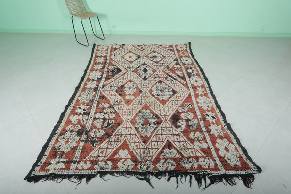 Handmade berber Moroccan wool carpet – 5.6 FT × 8.2 FT