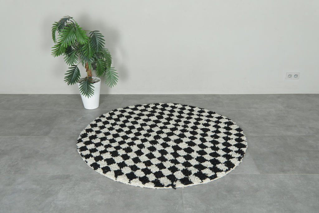 Moroccan round rug - Handmade checkered carpet - 5 FT