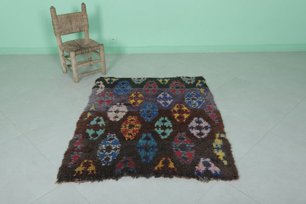 Handmade Moroccan berber rug - 3.4 x 4 ft with colorful geometric patterns