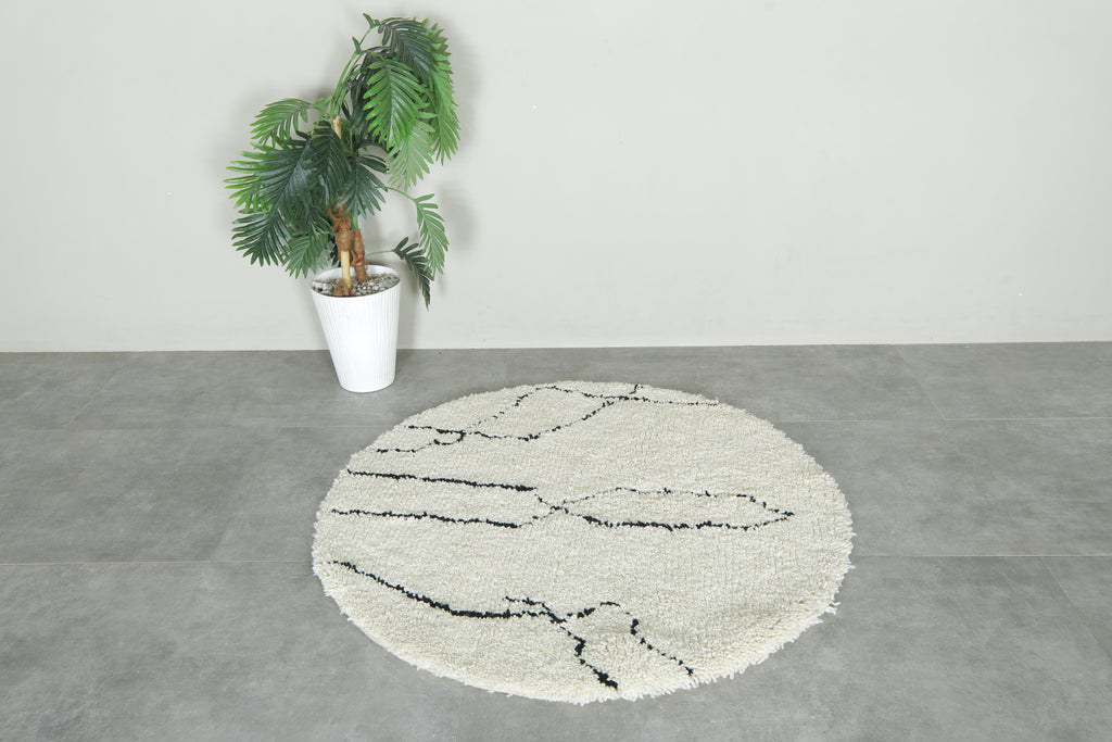 Handmade moroccan rug 4 FT