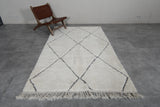 Moroccan rug 5.1 X 8.1 Feet