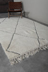 Moroccan rug 5.1 X 8.1 Feet