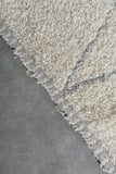 Handmade wool rug 3.1 FT X 7 FT