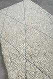 Handmade wool rug 3.1 FT X 7 FT