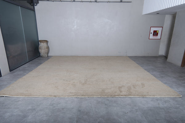 Handmade Moroccan wool rug - Custom neutral design
