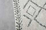 Moroccan Wool Rug 4.8 FT × 7.9 FT | Diamond Design with Black Detailing