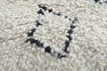 Moroccan Wool Rug 4.8 FT × 7.9 FT | Diamond Design with Black Detailing