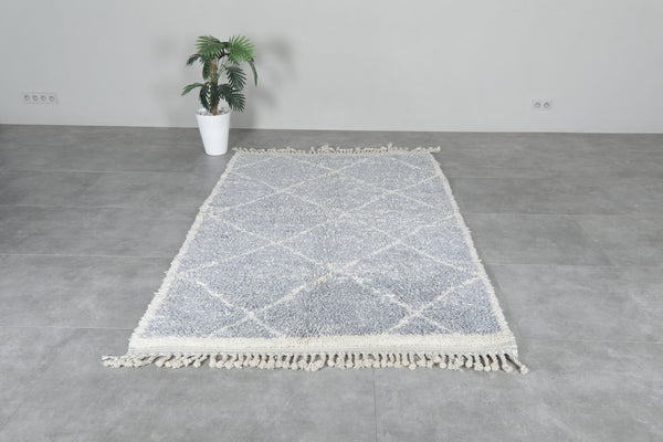 Handmade Beni Ourain Rug 5 FT × 7.8 FT | Grey and White Diamond Design