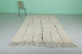 Moroccan Beni Ourain Rug 5.8 x 9.4 FT – Minimalist Wool Rug with Abstract Lines