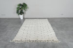 Simple Moroccan rug  4.6 FT X 6.2 FT