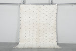 Simple Moroccan rug  4.6 FT X 6.2 FT