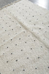 Simple Moroccan rug  4.6 FT X 6.2 FT
