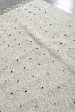 Simple Moroccan rug  4.6 FT X 6.2 FT