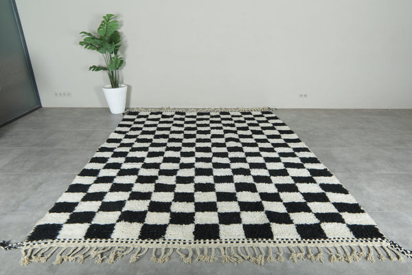 Black and whit checkered moroccan rug 2.8 ft x 9.9 ft - Handmade