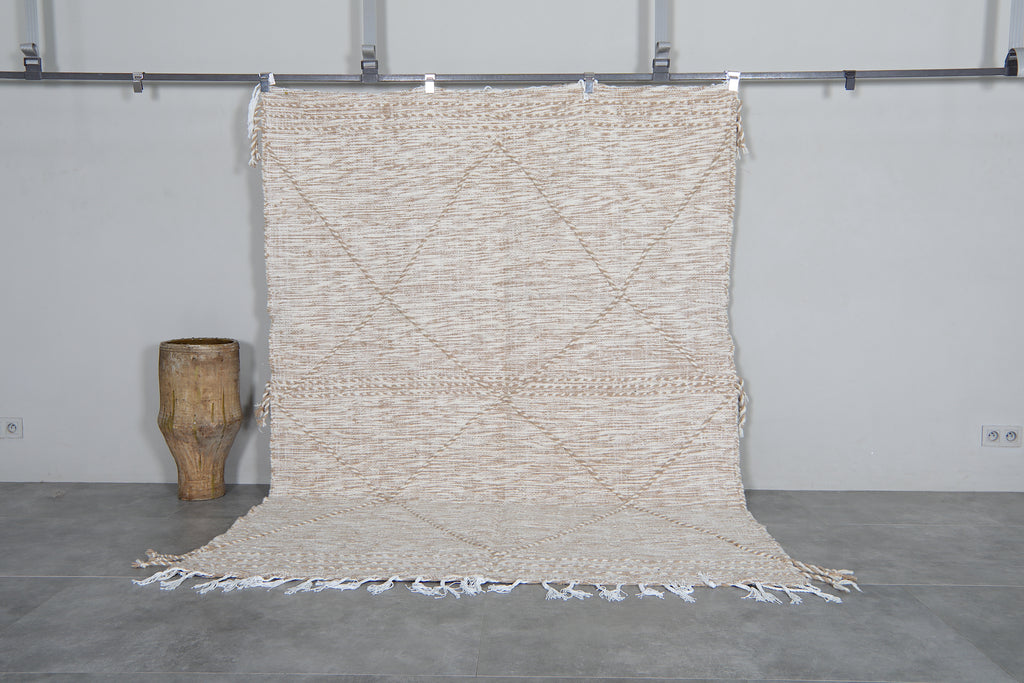 Moroccan flatwoven rug in cream & beige - Custom size
