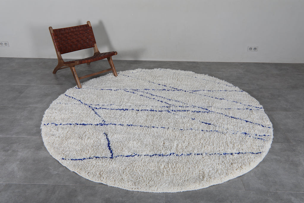 Custom Round Minimalist Rug – Handwoven Ivory & Blue Moroccan Carpet