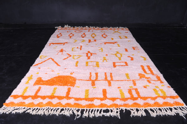 Pink Moroccan rug with orange patterns - Custom sizes