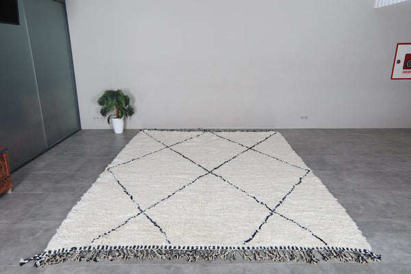White Moroccan shag rug 9.1x12 ft - Handmade wool Berber carpet with black lines