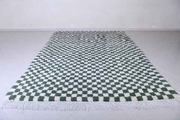 Custom green & white checkered rug – Handcrafted elegance