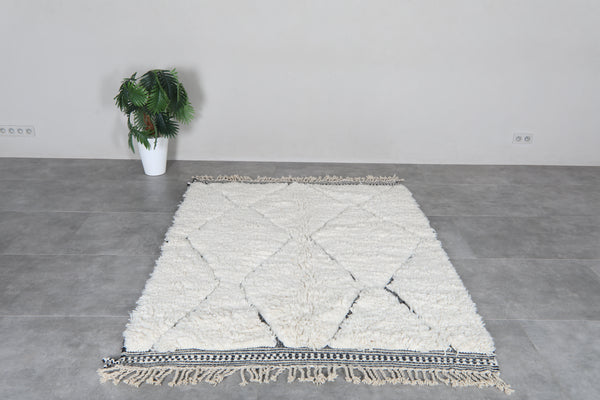 Beni Ourain Moroccan Rug 5.3 x 7 Feet – Cream Wool Rug