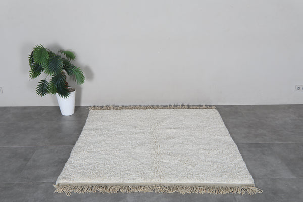 White Moroccan shag rug 5.4x5.3 ft - Handmade wool Berber carpet