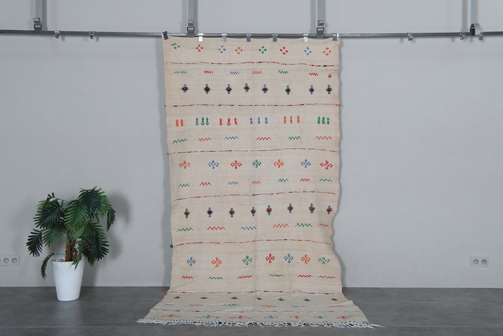 Cream Moroccan kilim rug 4.7x9.7 ft - Handmade Berber flatweave carpet with colorful motifs