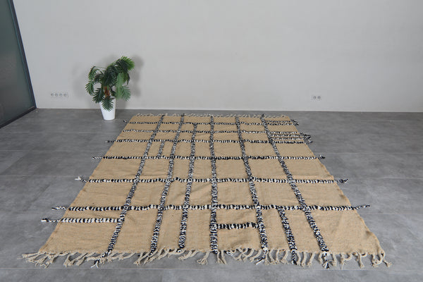 Beige Moroccan kilim rug 7.8x9.6 ft - Handmade wool Berber carpet with black grid details