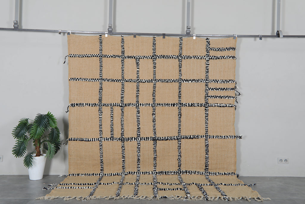 Beige Moroccan kilim rug 7.8x9.6 ft - Handmade wool Berber carpet with black grid details