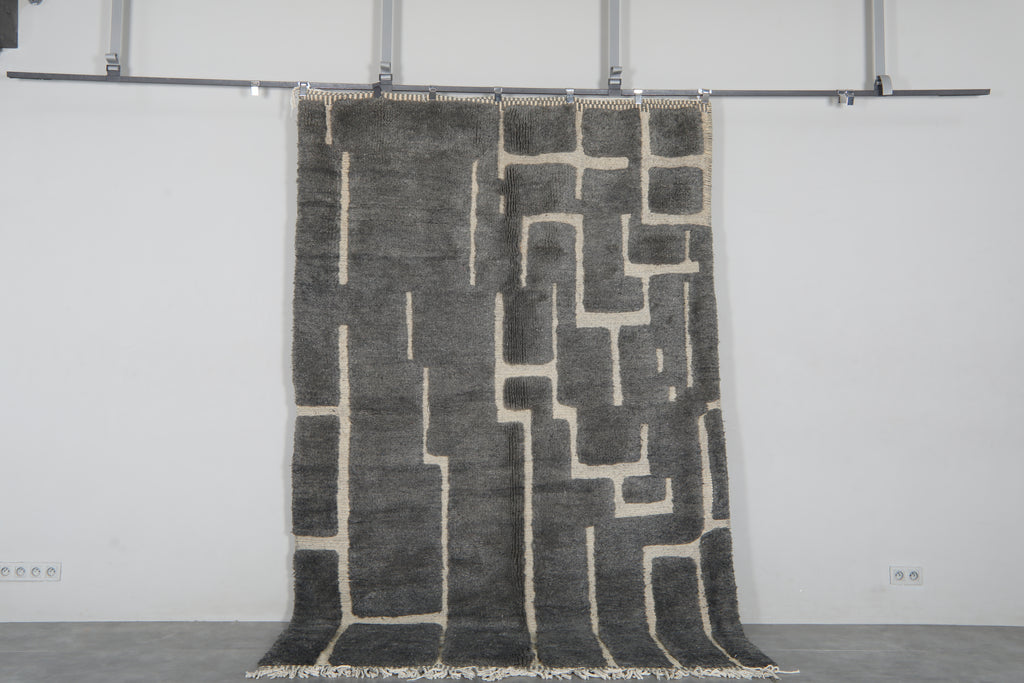 Charcoal Gray Moroccan Rug 6.7 x 10.5 feet – Abstract Geometric Wool Shag Rug
