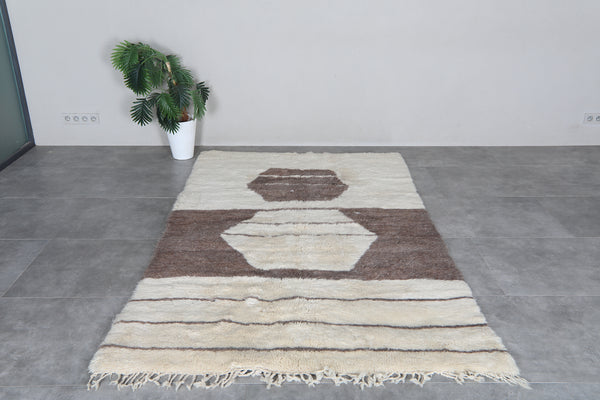 Ivory and Brown Moroccan Rug 5 x 8.4 feet – Abstract Wool Shag Rug