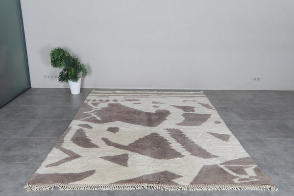 Ivory and Taupe Moroccan Rug 7.3 x 10.2 feet – Abstract Tribal Wool Shag Rug
