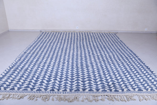 Stunning blue & white custom rug with modern patterns
