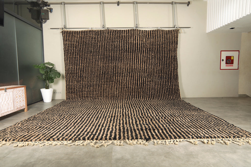 Beige & black Moroccan rug - Handwoven striped wool - 12.7 FT Х 17.8 FT