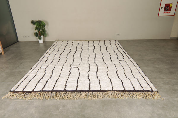 Geometric Moroccan rug - Ivory wool with black abstract lines - 9.1 FT Х 12.3 FT