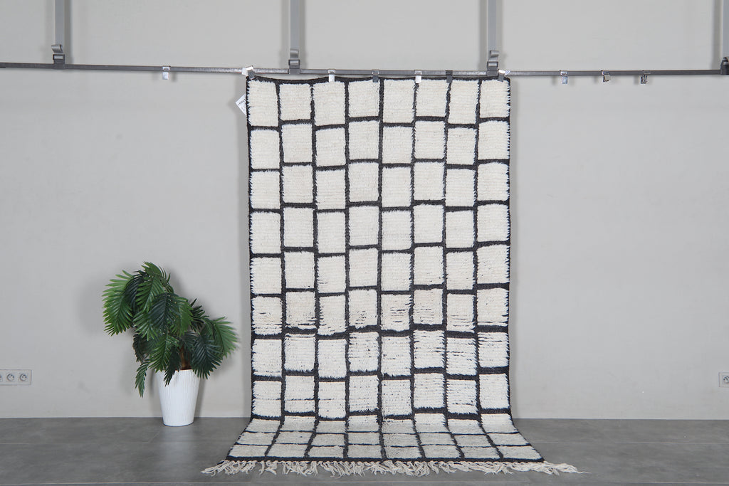 Handmade Moroccan Rug 4.6 x 8.7 Feet - Handmade Berber Rug - Moroccan Wool Rug