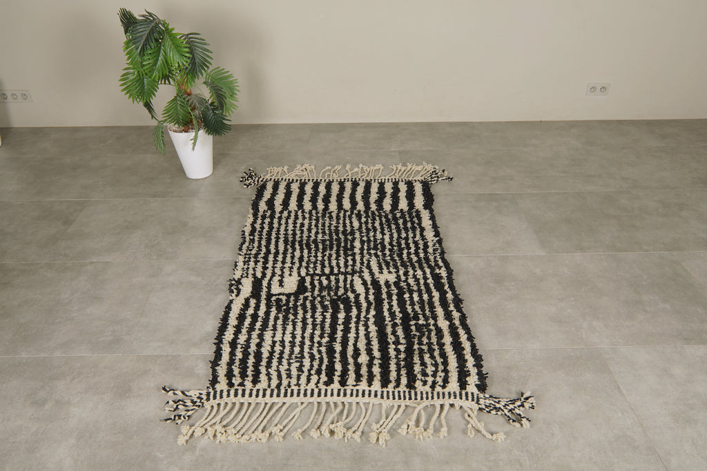 Moroccan wool rug - Black & cream striped accent - 8.2 feet x 9.9 feet