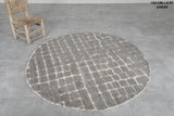 Round Moroccan Wool Rug – 5 ft, Cozy Gray Checkered Pattern