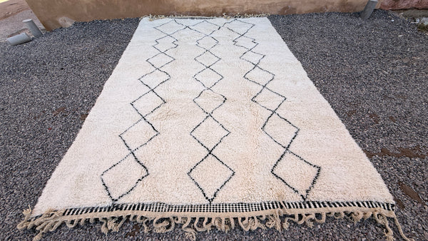 Custom beni ourain rug - Cream wool with black diamond pattern