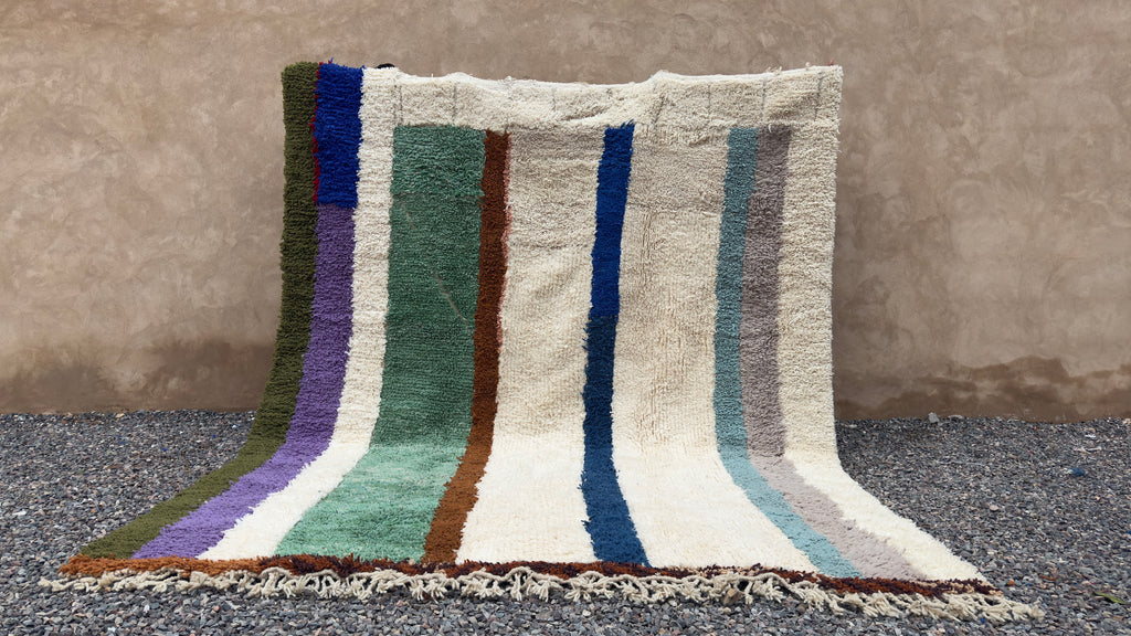 Ivory Moroccan wool rug with soft multicolor vertical stripes - 7.9 FT X 10 FT