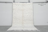 Moroccan Wool Rug 5 x 7.9 ft - Handwoven Dotted Design