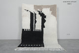 Handmade Moroccan rug 4.6 FT X 6.2 FT