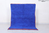 Compact Moroccan Rug – 4.1 x 5.1 ft Bold Blue Shag with Red Border