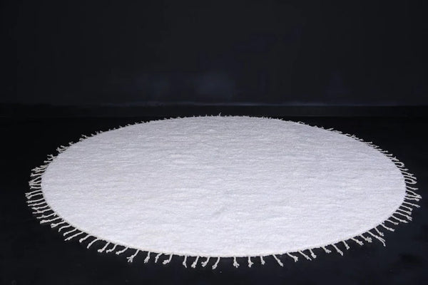 Elegant Moroccan round rug - Handmade white rug with tassels